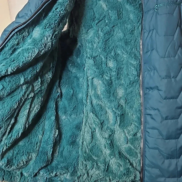 FREE COUNTRY VEST - Picture 4 of 10